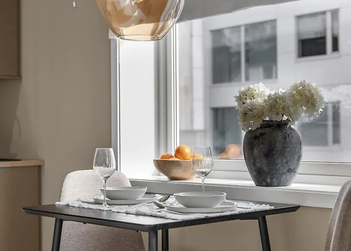 Center Furu With Mountain View! Lägenhet Tromsø